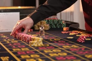An Overview of Popular Table Games at Online Casinos